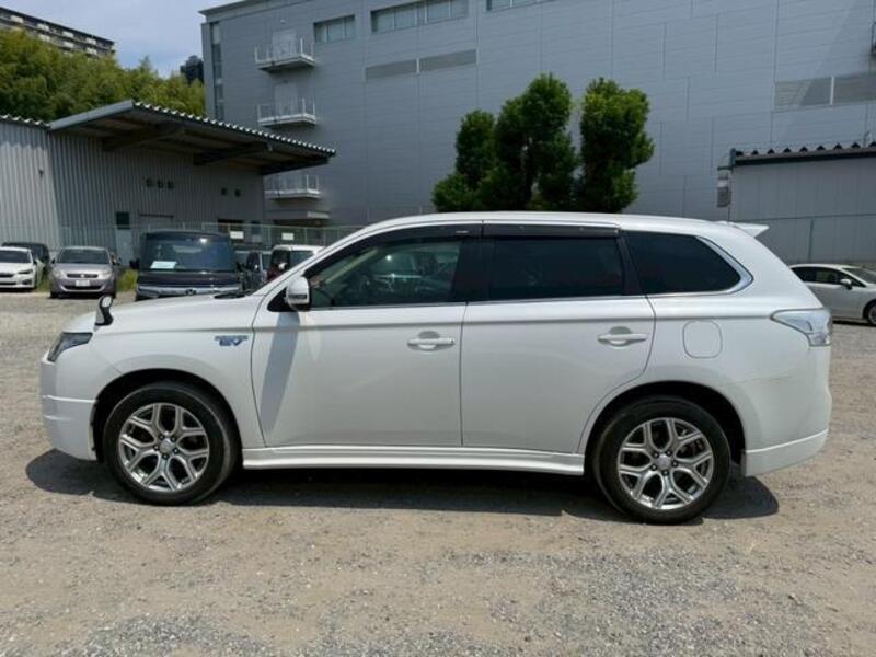 OUTLANDER PHEV