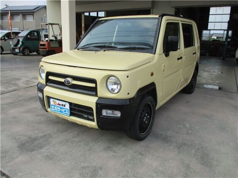 DAIHATSU NAKED