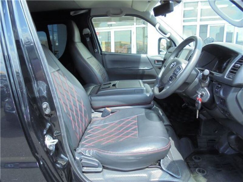 HIACE VAN