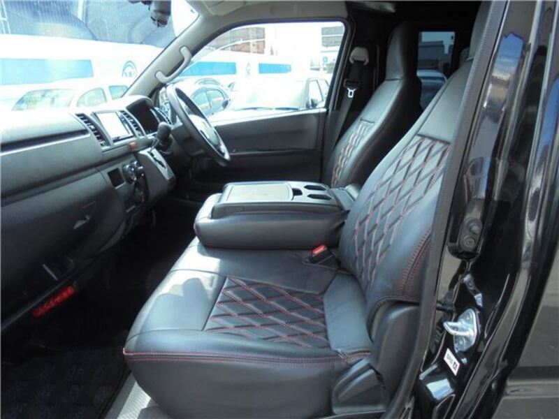 HIACE VAN