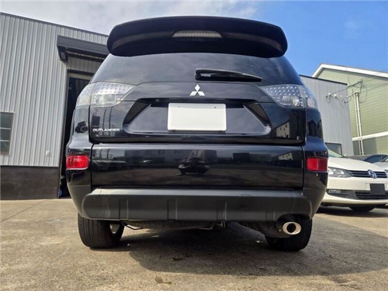 OUTLANDER