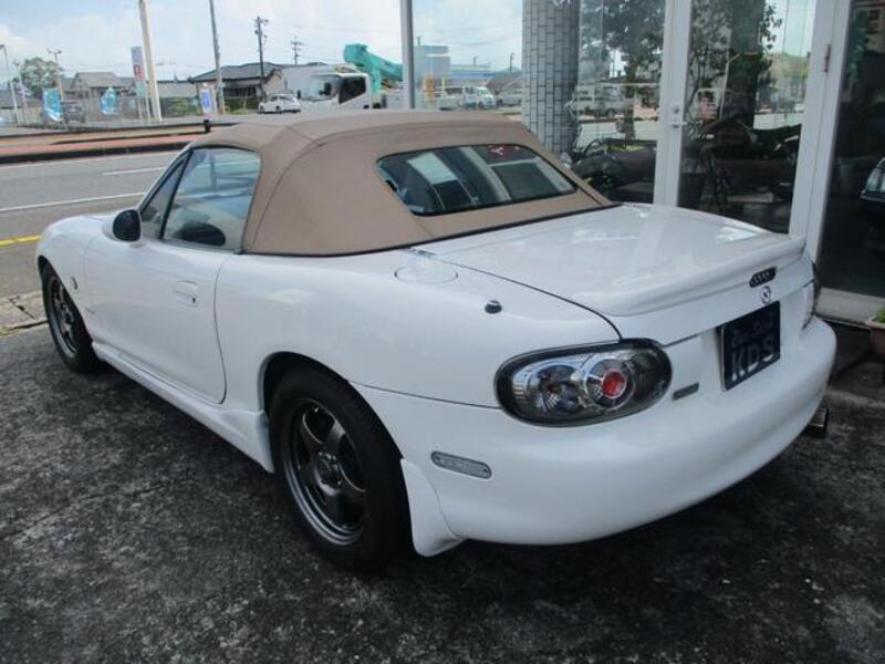 ROADSTER