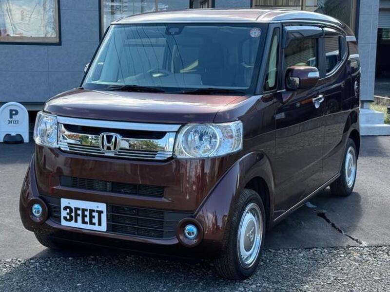 HONDA N BOX SLASH