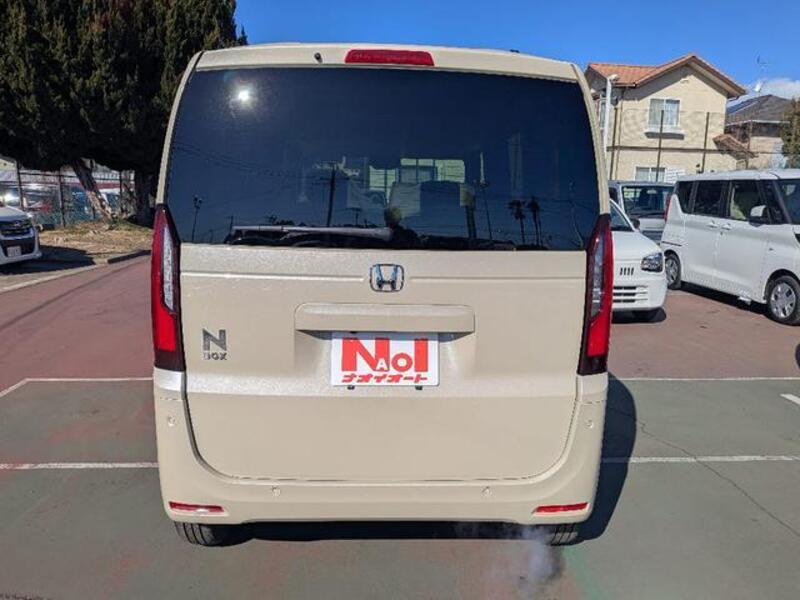 N BOX