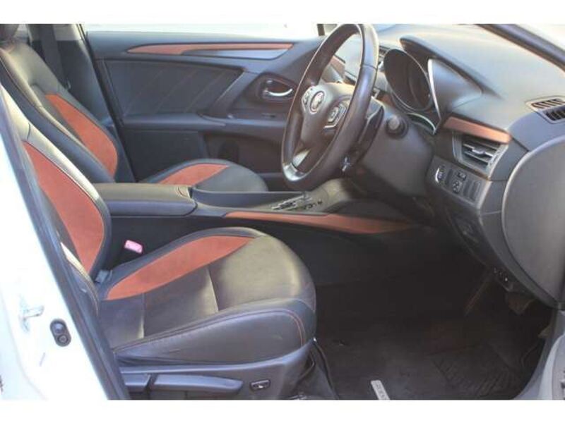 AVENSIS WAGON