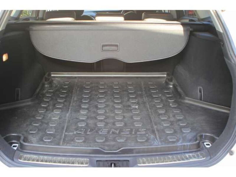 AVENSIS WAGON