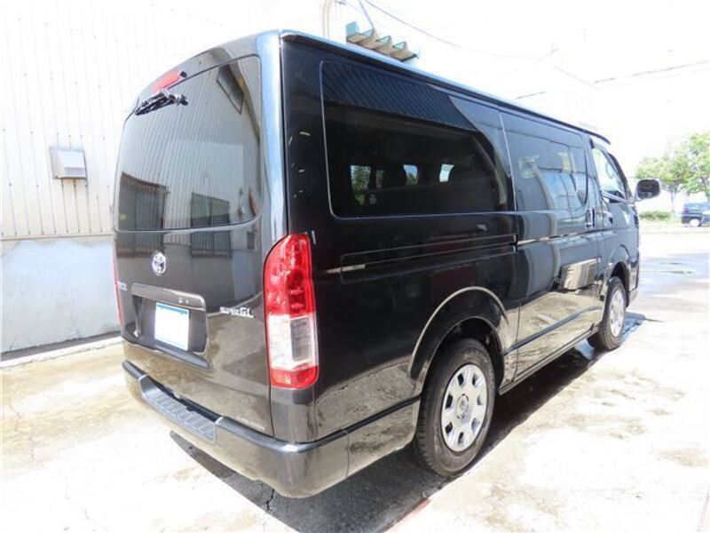 HIACE VAN
