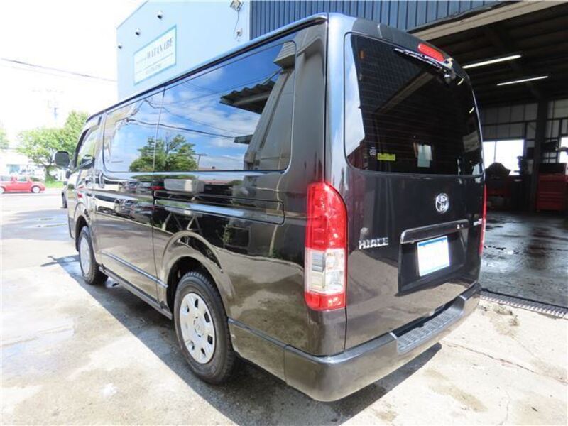 HIACE VAN