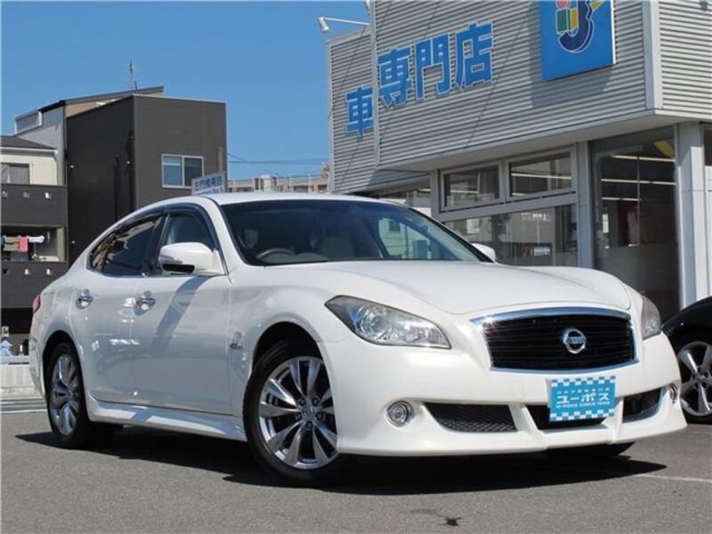 NISSAN FUGA HYBRID