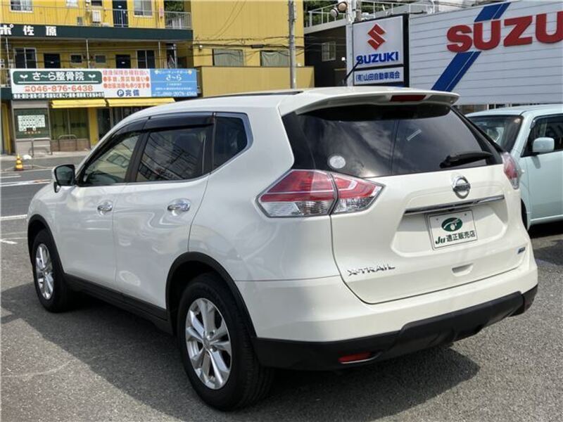 X-TRAIL