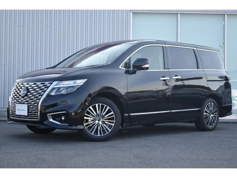 NISSAN ELGRAND