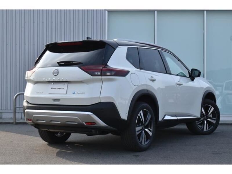 X-TRAIL