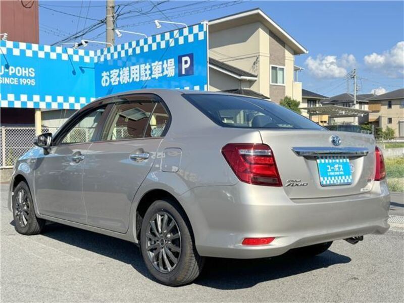 COROLLA AXIO