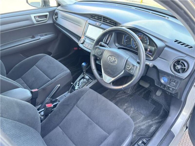COROLLA AXIO