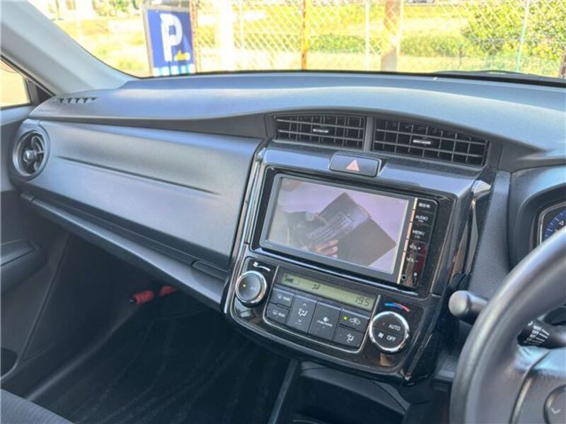 COROLLA AXIO