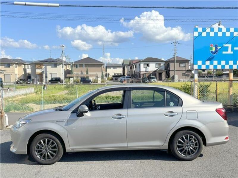 COROLLA AXIO
