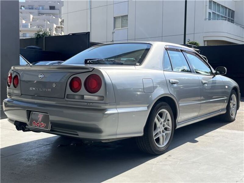 SKYLINE