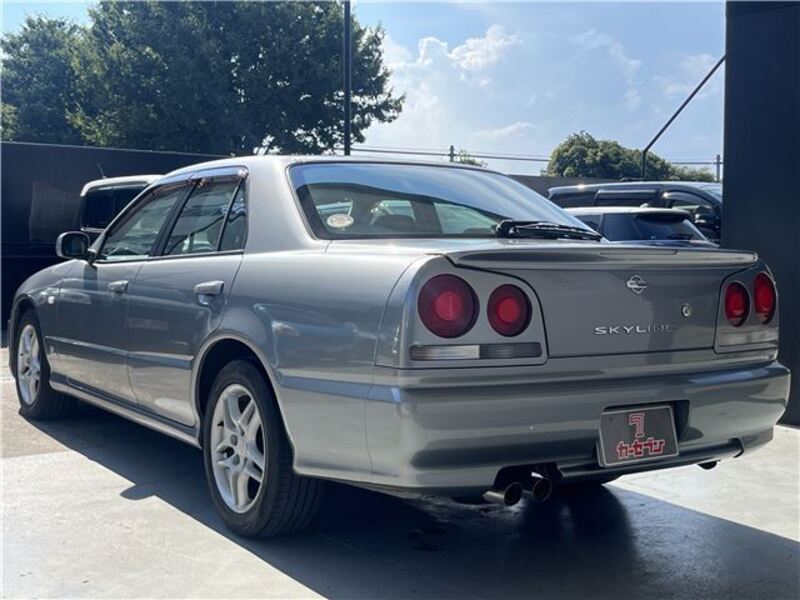 SKYLINE