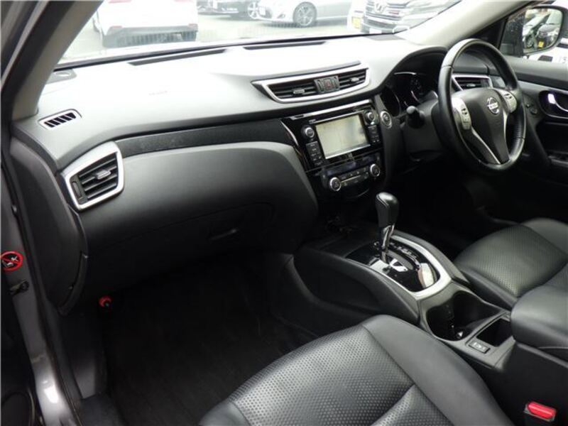 X-TRAIL