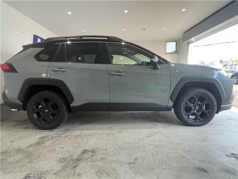 RAV4