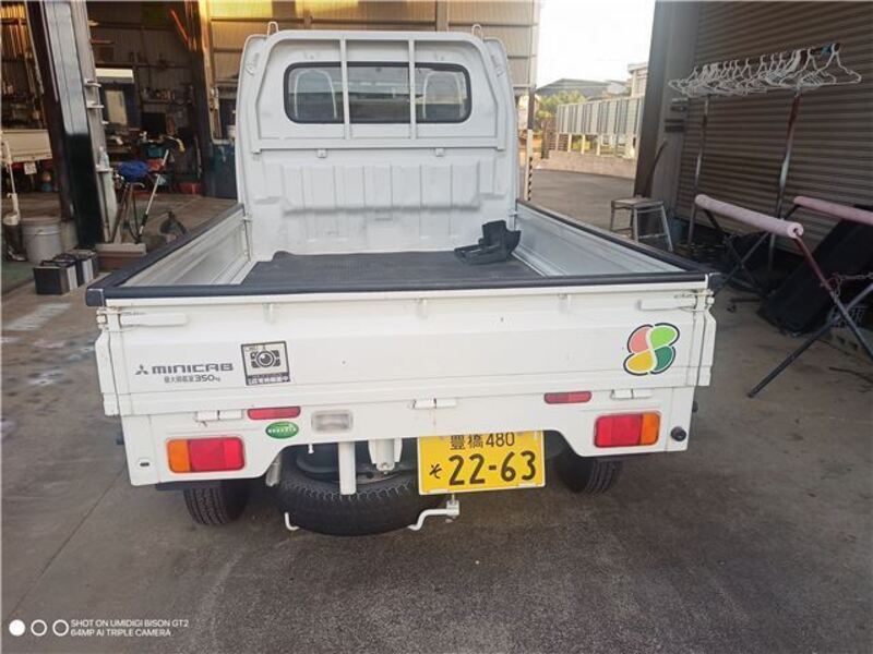 MINICAB TRUCK