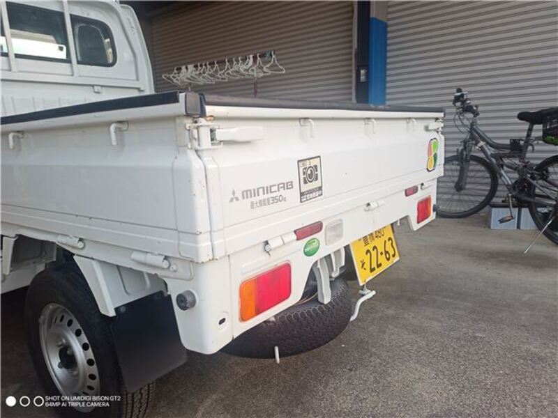 MINICAB TRUCK