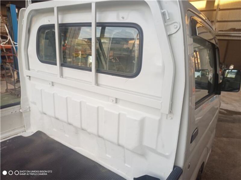 MINICAB TRUCK
