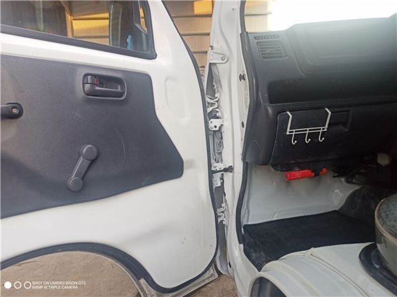 MINICAB TRUCK