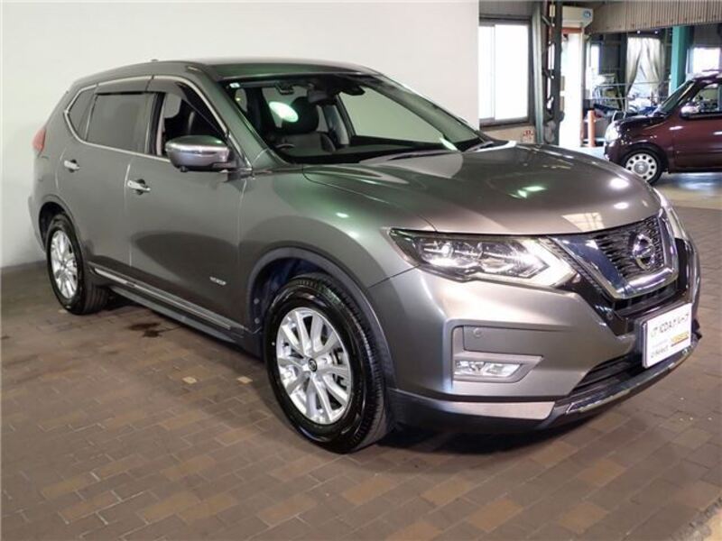 X-TRAIL