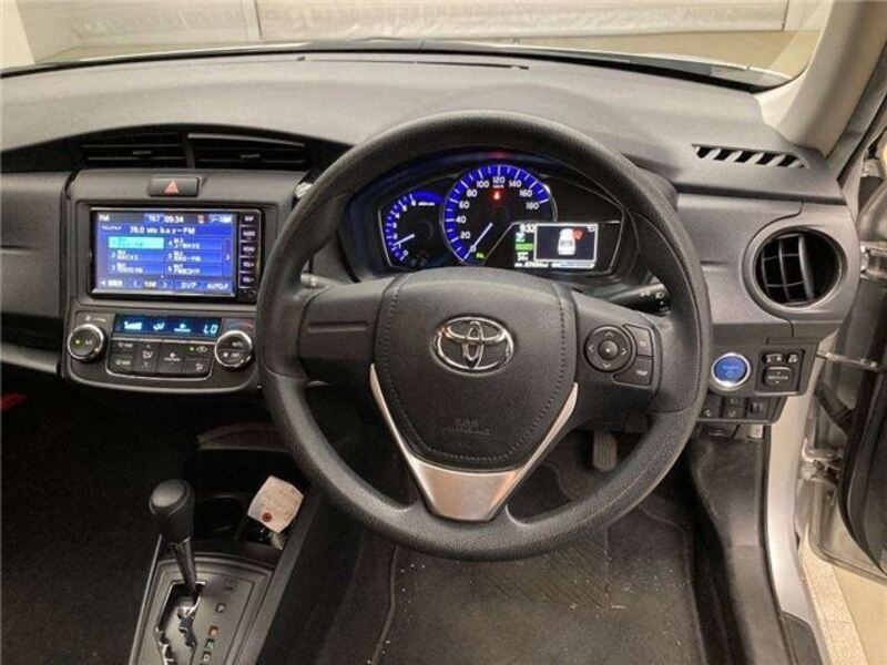 COROLLA AXIO