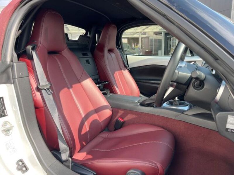 ROADSTER