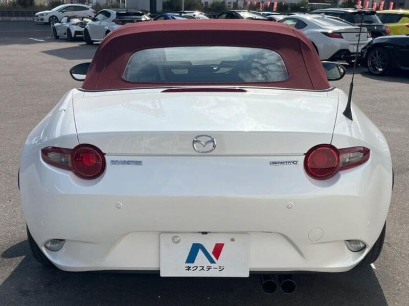ROADSTER