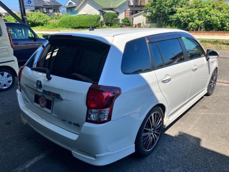 COROLLA FIELDER