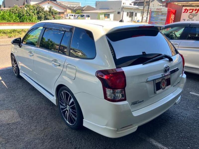COROLLA FIELDER