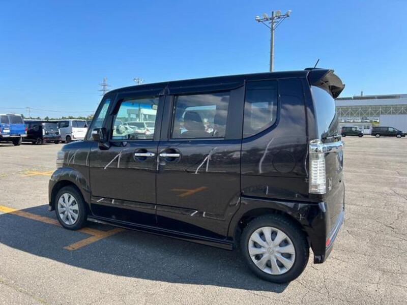 N BOX CUSTOM