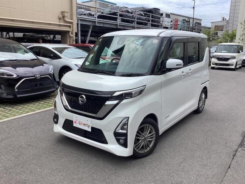 NISSAN ROOX
