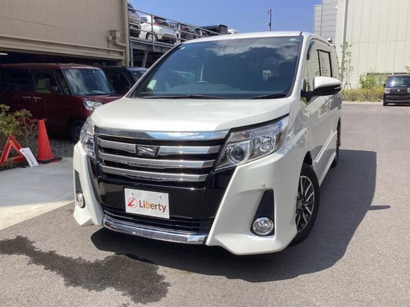 TOYOTA NOAH