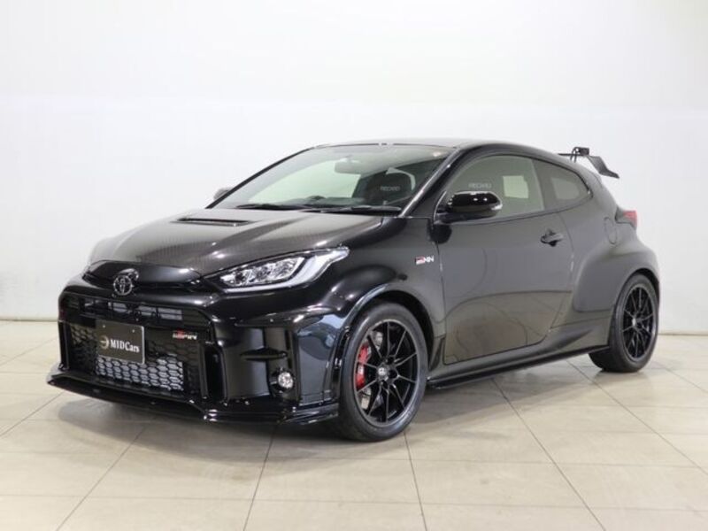 GR YARIS-0