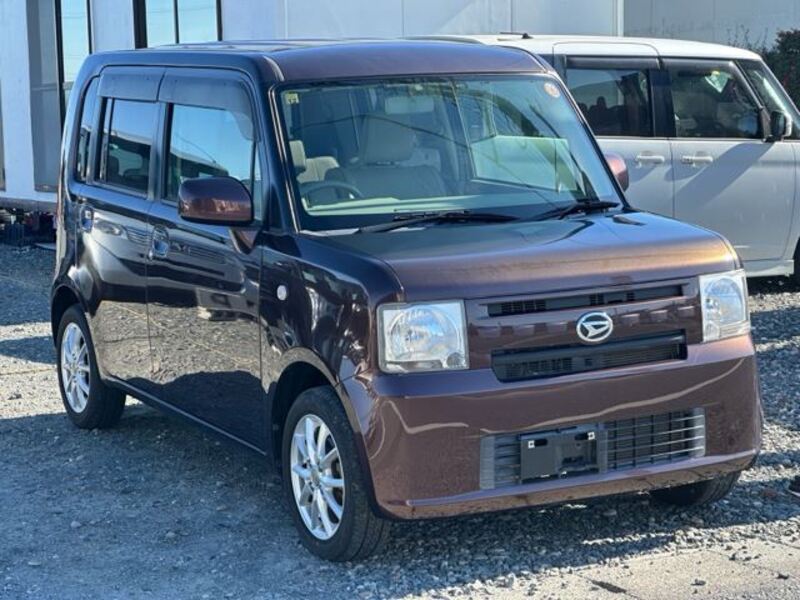 DAIHATSU MOVE CONTE