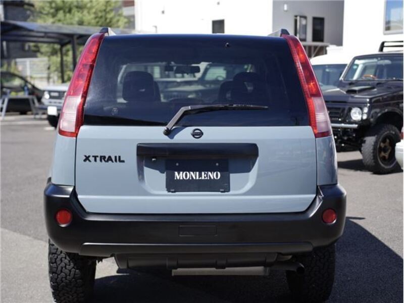 X-TRAIL