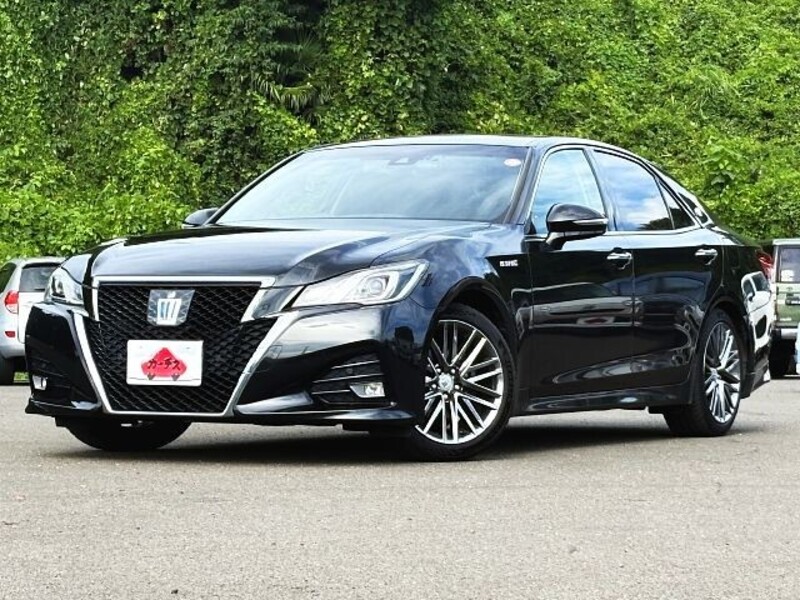 TOYOTA CROWN