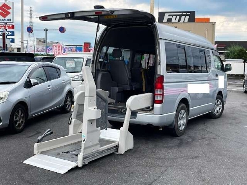 HIACE VAN