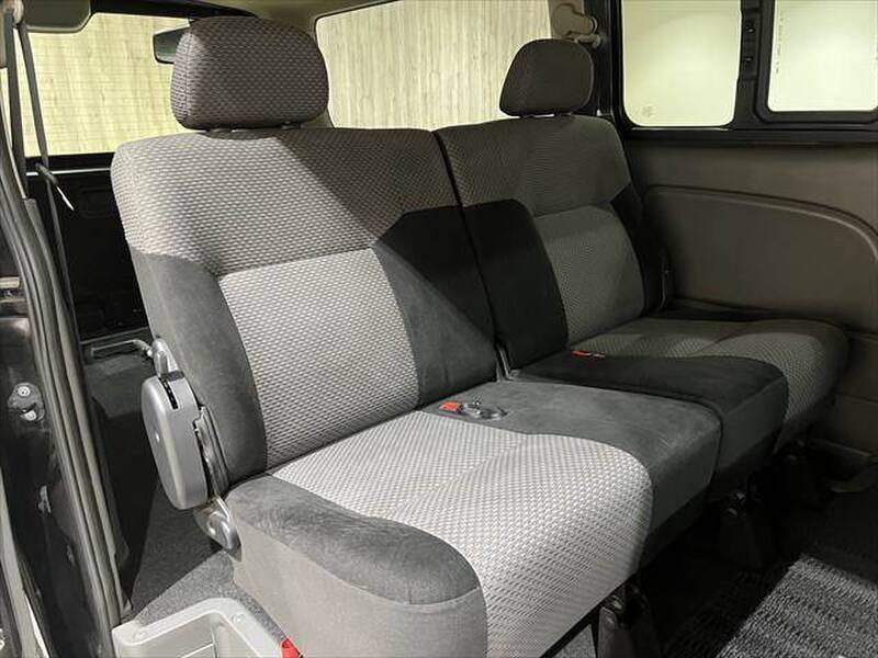 NV350 CARAVAN WAGON