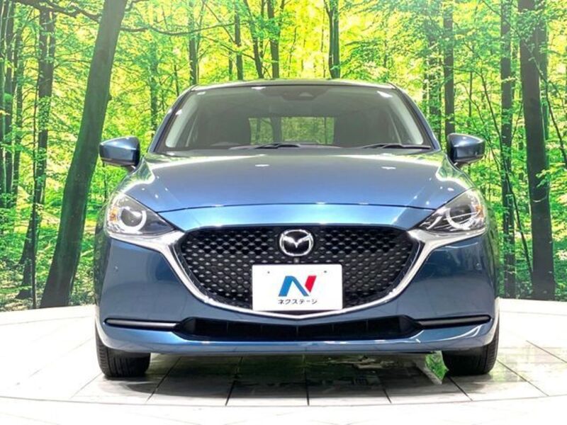 MAZDA2