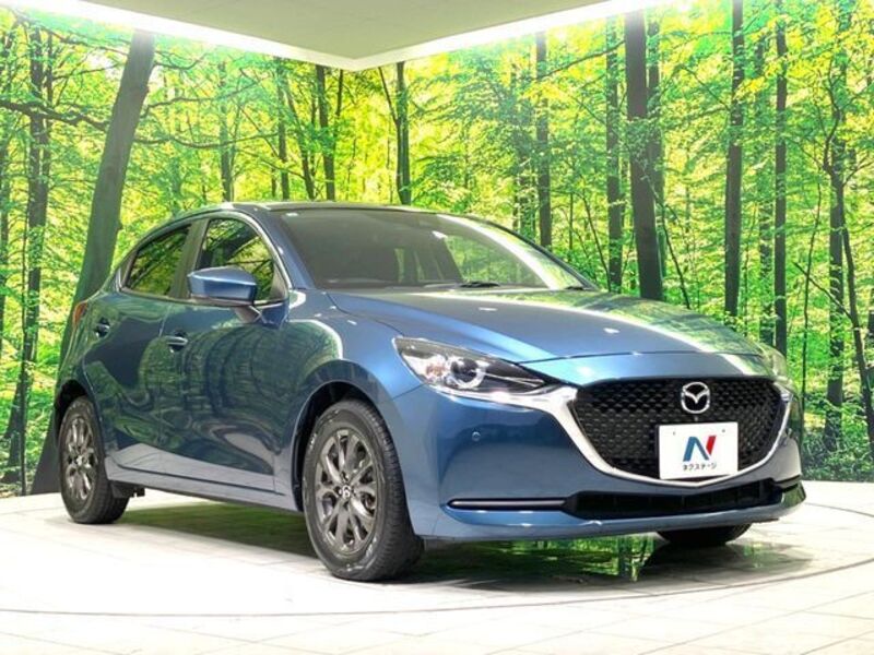 MAZDA2