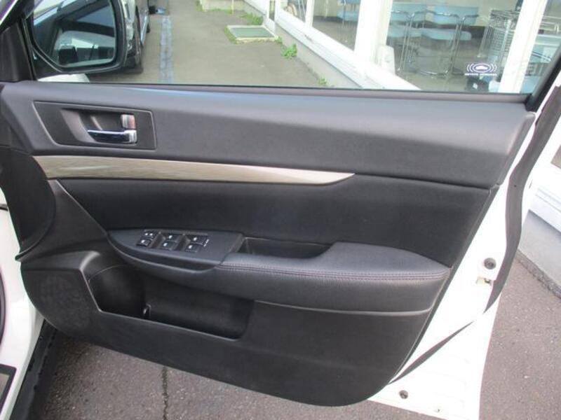LEGACY OUTBACK
