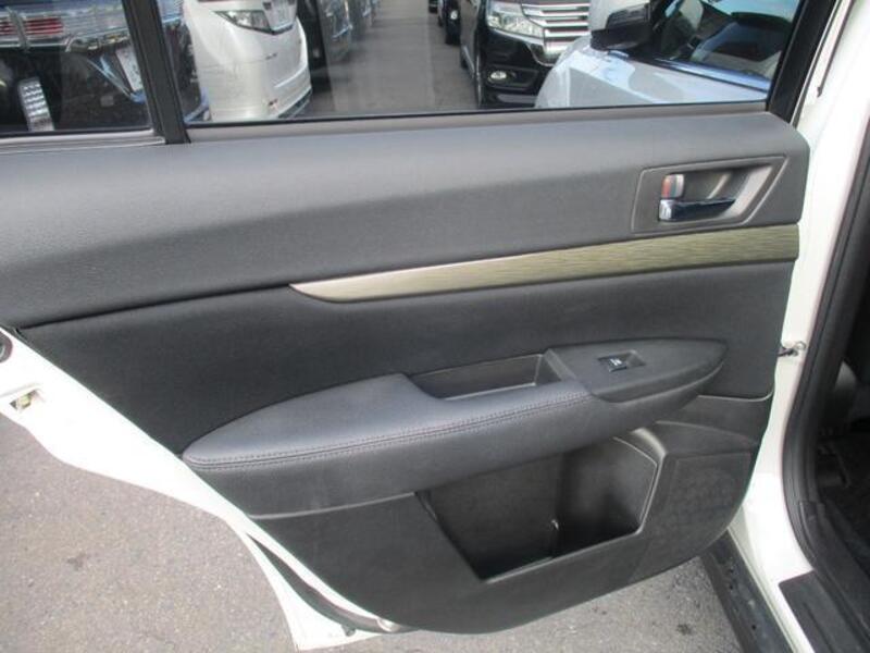 LEGACY OUTBACK