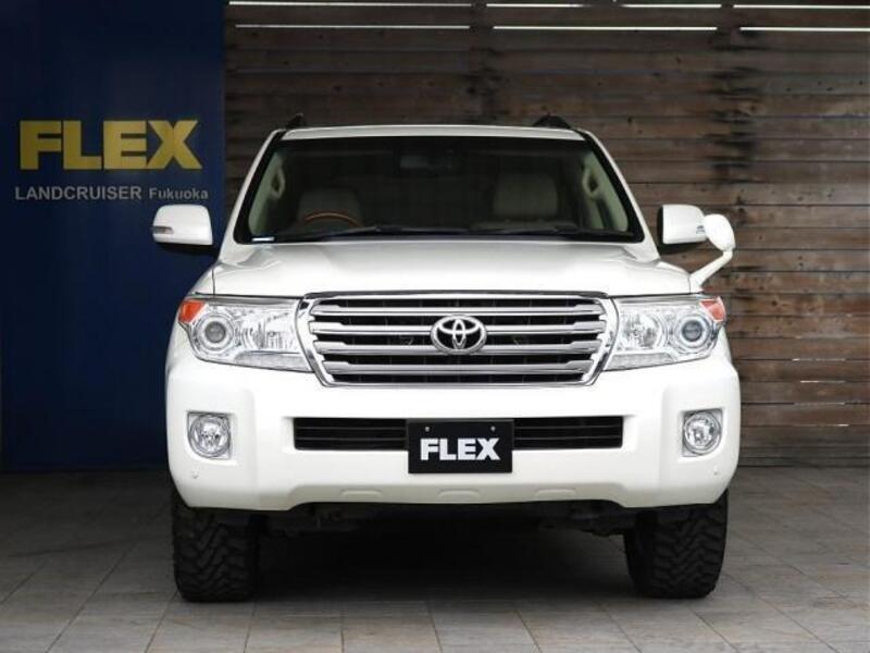 LAND CRUISER