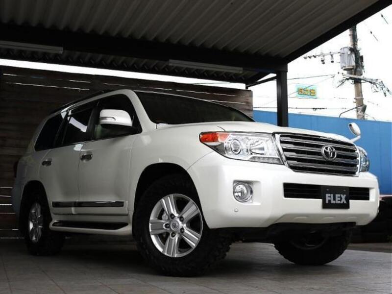 LAND CRUISER