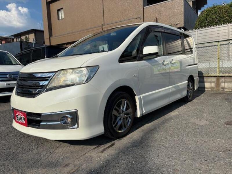 NISSAN SERENA